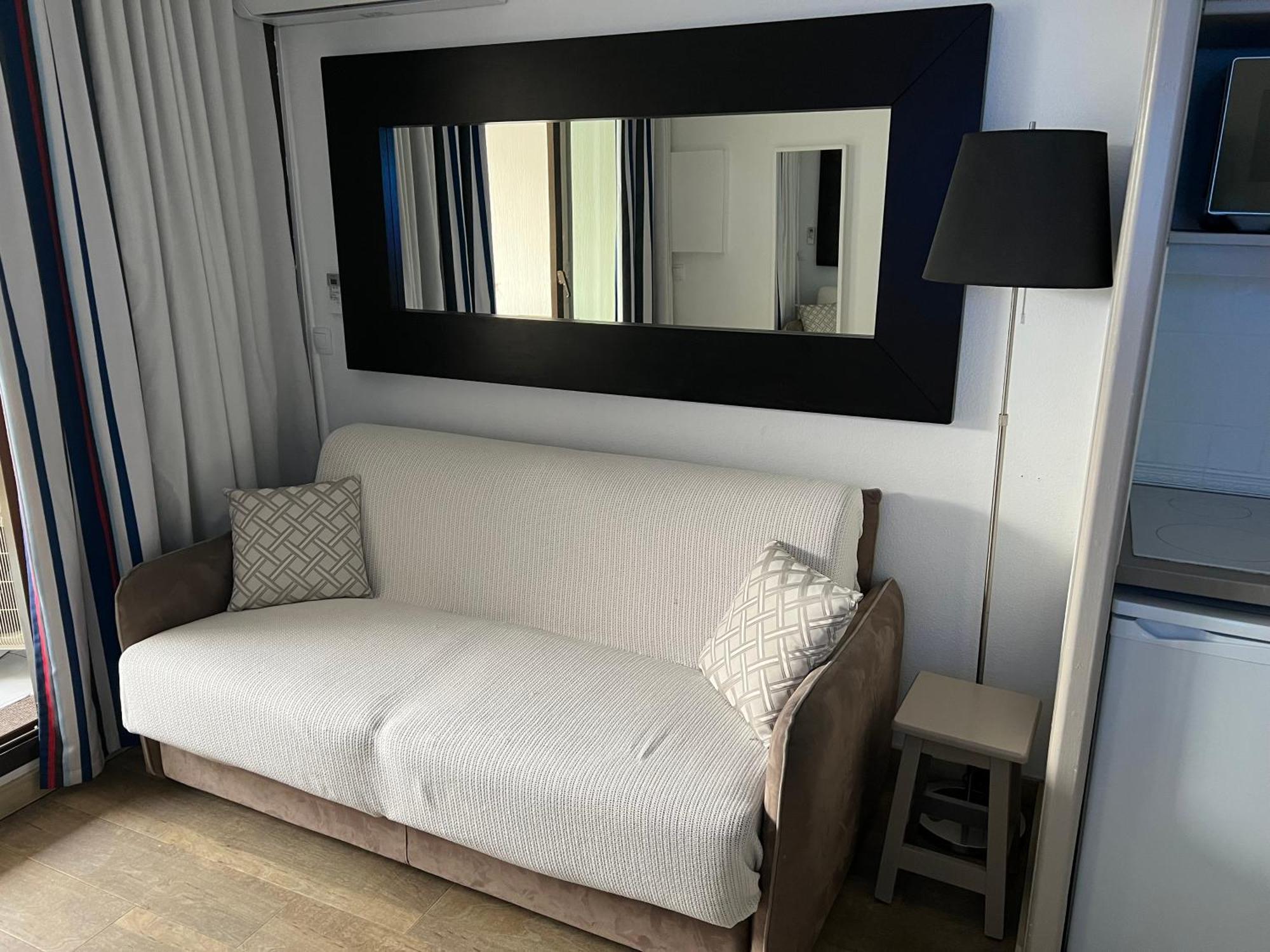 וילפראנש-סור-מר Appartement Bord De Mer Residence L'Ange Gardien מראה חיצוני תמונה